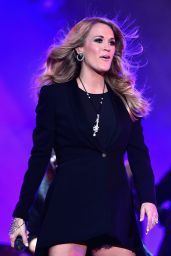 Carrie Underwood Performs Onstage at the 2014 Global Citizen Festival in New York City