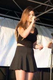 Jacquie Lee Performs at Tysons Corner Plaza - September 2014