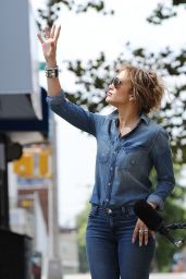 Jennifer Lopez Booty in Jeans - Filming in the Bronx, September 2014