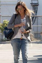 Jessica Alba Casual Style - Out in Santa Monica, September 2014