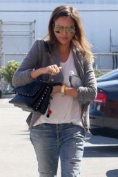 Jessica Alba Casual Style - Out in Santa Monica, September 2014 ...