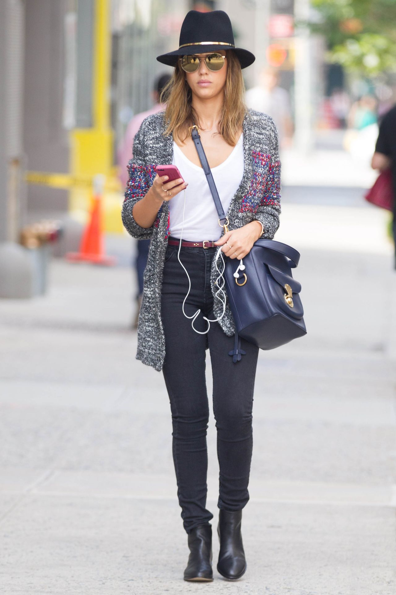  Jessica  Alba  Street Style  Out in New York City 