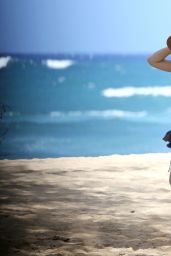 Jessica Biel in a Bikini on a Beach in Maui - September 2014