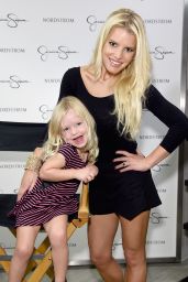 Jessica Simpson - Jessica Simpson Collection Fashion Show at Nordstrom in Los Angeles