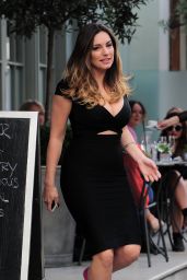 Kelly Brook Arriving at BBC Radio Two in London - Sep 2014