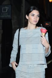 Kendall Jenner at an Ice Cream Shop With Her Mom in Paris - September 2014