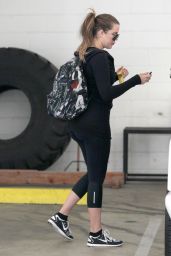 Khloe Kardashian in Leggings Going to the Gym in Los Angeles, Sept. 2014