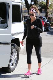 Khloe Kardashian in Tights at a Gas Station in Hollywood - September 2014