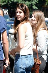 Lana Del Rey in Ripped Jeans Out in Manhattan - September 2014