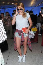 Margot Robbie Arriving at LAX Airport - September 2014