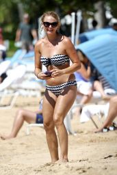 Miranda Lambert in a Bikini on a Beach in Hawaii - September 2014