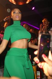 Nicki Minaj Performs During a Party at Club 79 in Paris - Sept. 2014