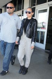 Nicole Richie Style - at LAX Airport in Los Angeles - September 2014