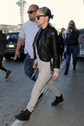 Nicole Richie Style - at LAX Airport in Los Angeles - September 2014