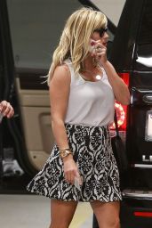 Reese Witherspoon Chats on Her Cell Phone - Heading to a Medical Building