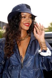 Rihanna - Arriving at Alexander Wang Fashion Show in New York City - September 2014