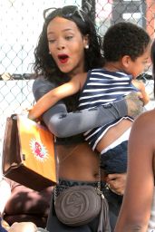Rihanna in Leggings Out in New York City - September 2014