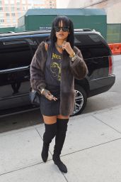 Rihanna Showcased an Edgy New Haircut - Heading to a Recording Studio in Chelsea - Sept. 2014