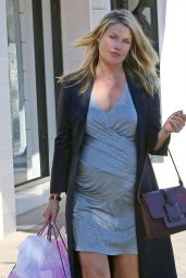 Ali Larter Style - Shopping in West Hollywood, October 2014