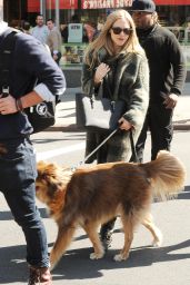Amanda Seyfried and Her Dog Finn on the Set of 