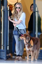 Amanda Seyfried - Out Walking Her Dog in Beverly Hills - October 2014