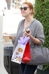 Amy Adams Street Style - Shopping in West Hollywood - October 2014