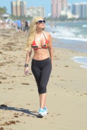 Ana Braga - Workout at the Beach in Miami - October 2014