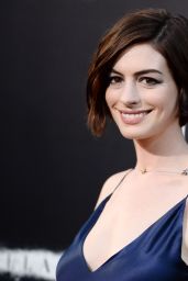 Anne Hathaway – ‘Interstellar’ Premiere in Hollywood