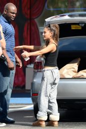 Ariana Grande - Halloween Shopping in Boca Raton (Florida) - October 2014