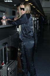 Carmen Electra Style - at LAX Airport - October 2014