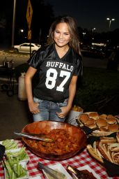 Chrissy Teigen - Tailgate Party for the Jets - Patriots Game in Paramus, New York