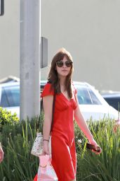 Dakota Johnson and Melanie Griffith - Grabbing lunch Together in Los Angeles
