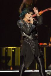 Demi Lovato Performs at Neon Lights World Tour in Newark - October 2014