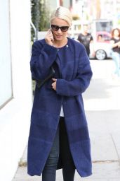 Dianna Agron Street Style - Out shopping in Beverly Hills, Oct. 2014