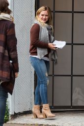 Hilary Duff Booty in Jeans - On the Set of 