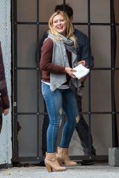 Hilary Duff Booty in Jeans - On the Set of 