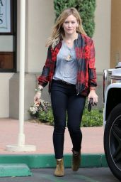 Hilary Duff Booty - Out in Los Angeles - October 2014