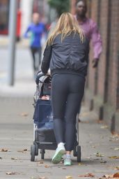 Holly Valance Booty in Spandex - Out in Knightsbridge London - October 2014