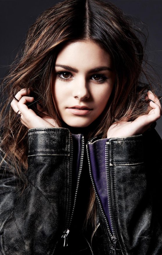 Jacquie Lee - Elle Magazine November 2014 Cover and Photoshoot