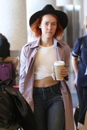 Jena Malone Arriving at LAX Airport in Los Angeles - October 2014