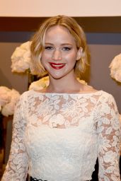 Jennifer Lawrence – ELLE’s 2014 Women in Hollywood Awards in Los Angeles