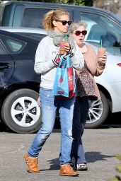 Julia Roberts Casual Style - Out in Malibu - October 2014