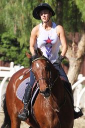 Kaley Cuoco - Riding Her Horse in Los Angeles, October 2014