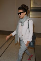 Kate Beckinsale Style - at LAX Airport in Los Angeles - Oct. 2014