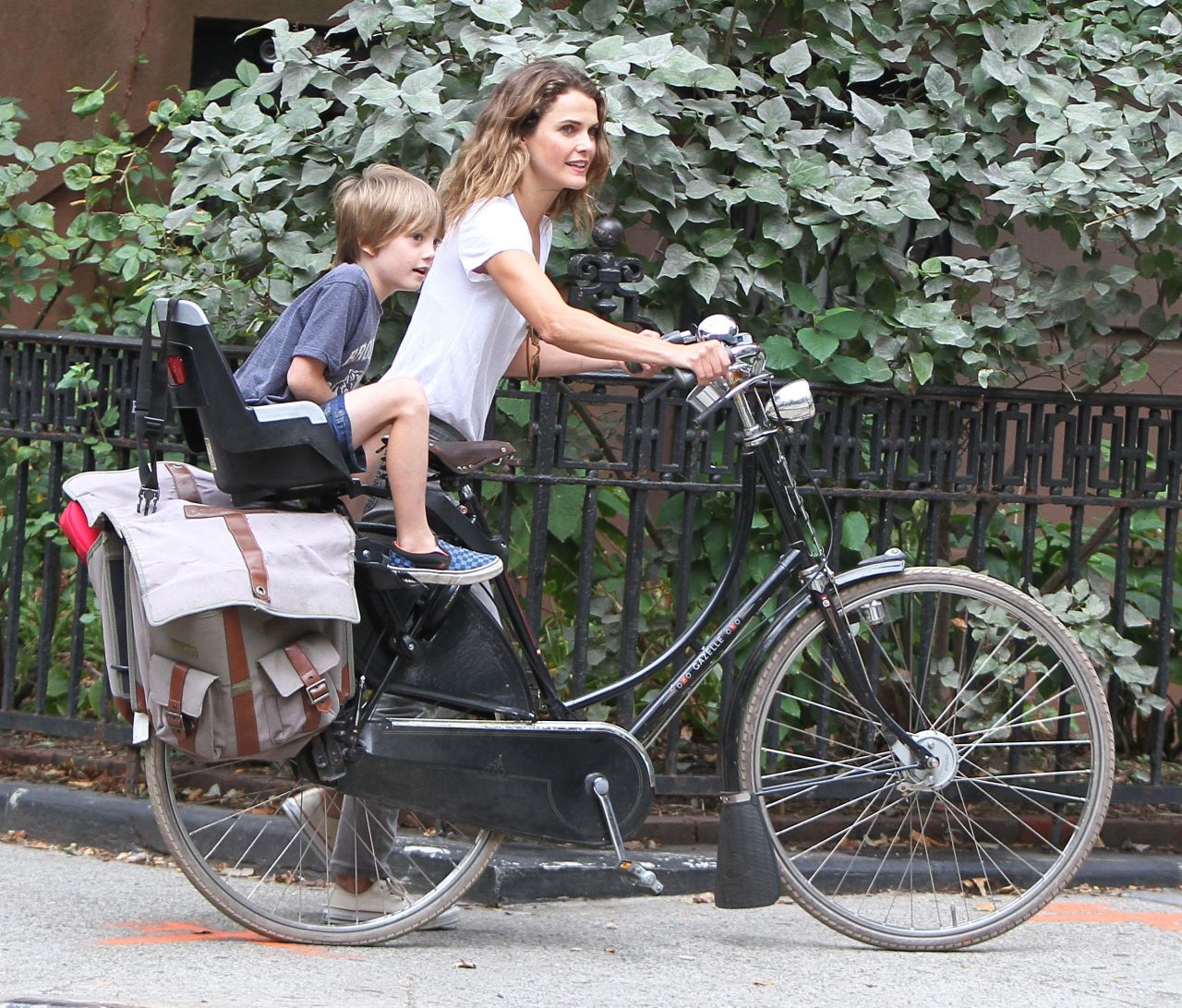 Keri Russell Street Style - Riding a Bike in Brooklyn, Sept. 2014 ...