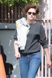 Kristen Stewart - Out With Friends in Los Angeles, Oct. 2014