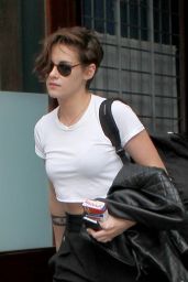 Kristen Stewart Street Style - Leaving Her Hotel in NYC - October 2014