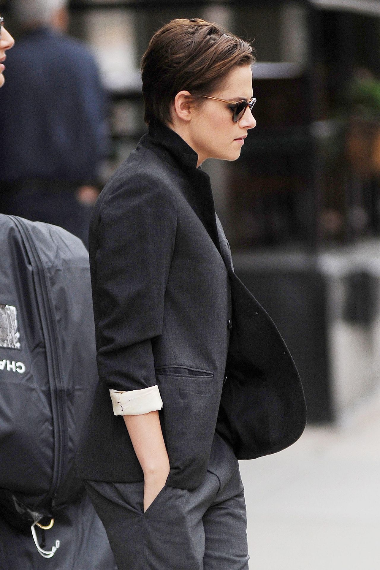 Kristen Stewart Style - Leaving Her Hotel in NYC - October 2014 ...