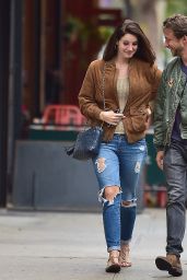 Lana Del Rey in Ripped Jeans - Out With Francesco Carrozzini in Soho - October 2014