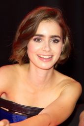 Lily Collins - 